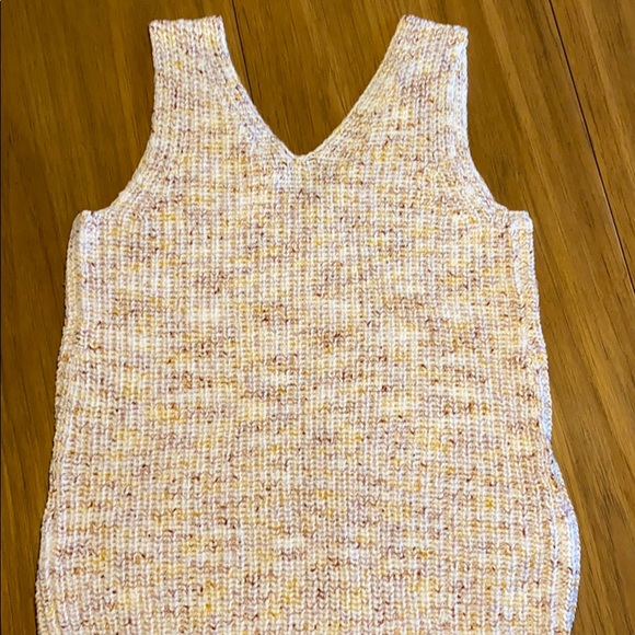 LOFT DOUBLE V SWEATER TANK - Picture 4 of 11
